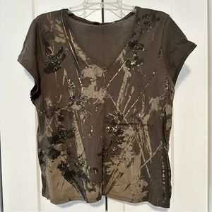 Tahari brown, gray, and black top with gold foil accents (XL)